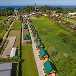 Domki, I Restauracja Wloczega