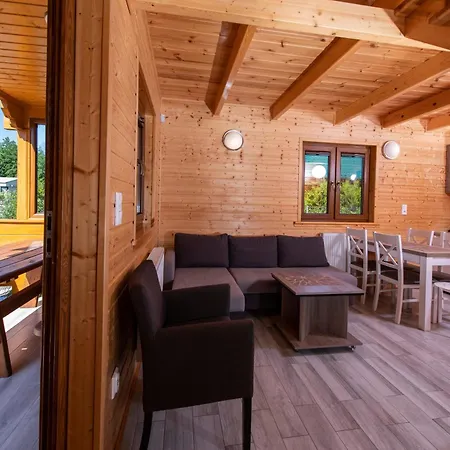 Domki, I Restauracja Wloczega Gąski