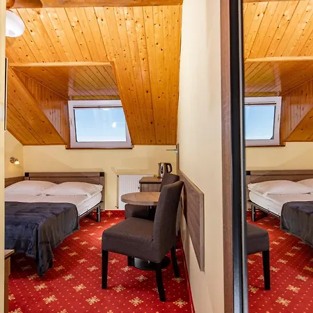 Domki, I Restauracja Wloczega