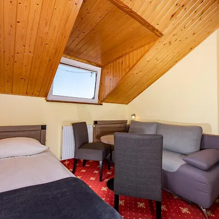 Domki, I Restauracja Wloczega ロッジ