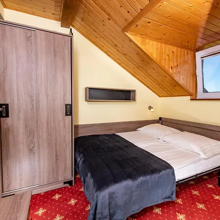 Lodge Domki, I Restauracja Wloczega