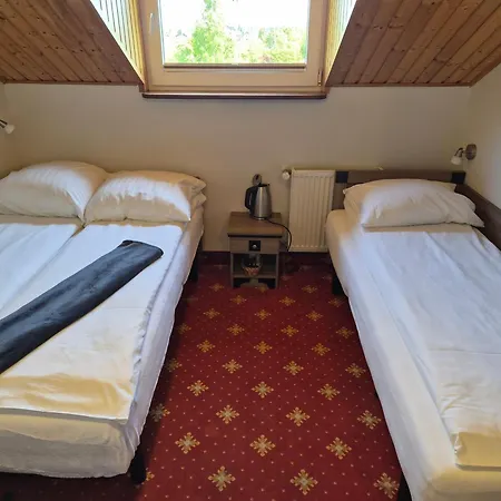 Domki, I Restauracja Wloczega Lodge Gąski