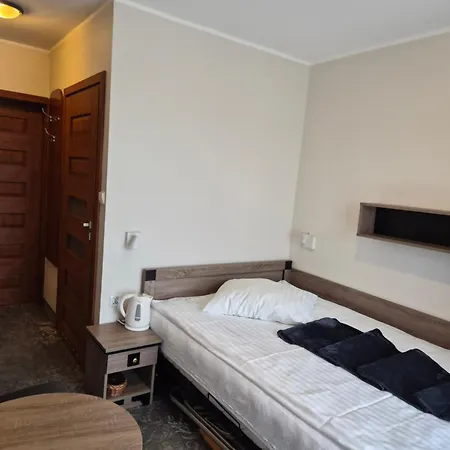 Domki, I Restauracja Wloczega Lodge Gąski