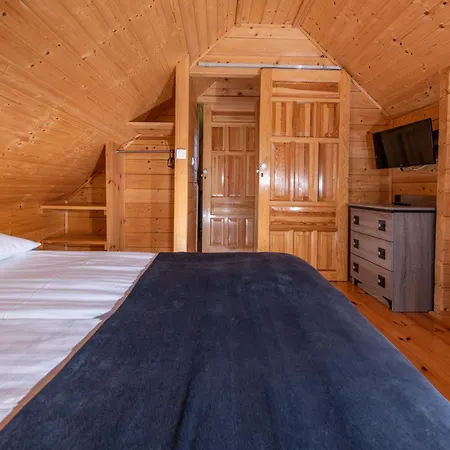 Lodge Domki, I Restauracja Wloczega