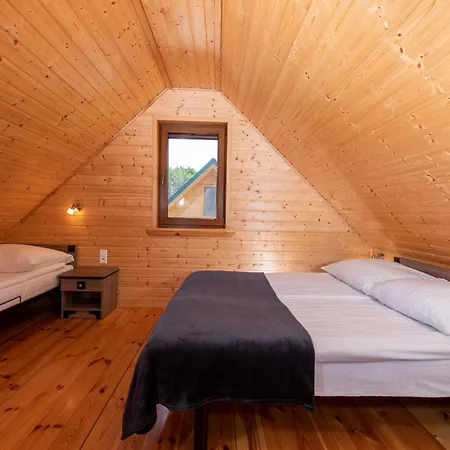 Domki, I Restauracja Wloczega Lodge Gąski