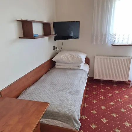 Domki, I Restauracja Wloczega Lodge Gąski