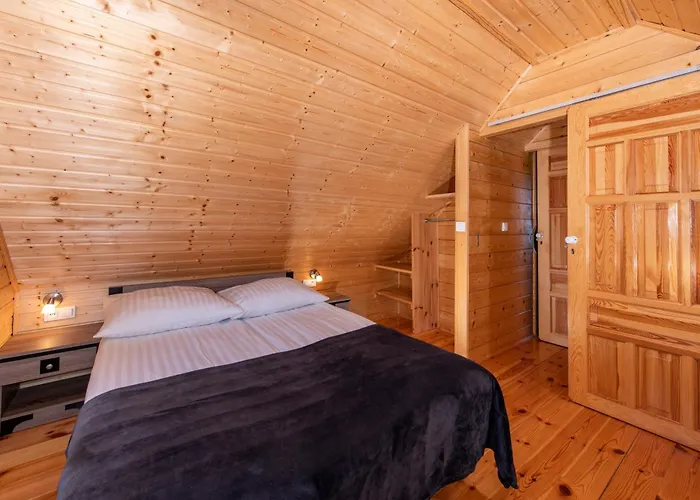 Domki, I Restauracja Wloczega * Gąski